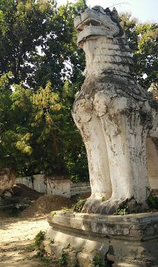 Lions Of Stone-敏贡