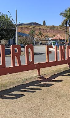 Boy Monument Porteira-Ouro Fino