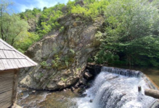Water mills at Rudăria景点图片