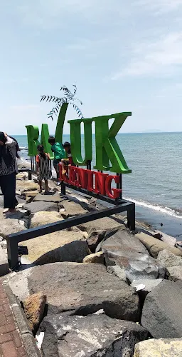 【Baluk Rening Beach參觀攻略2026】門票優惠、開放時間及交通地址一覽 - 永安旅遊