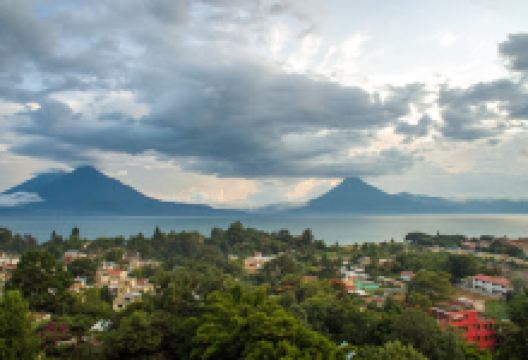 Paragliding - San Marcos of the Lake景点图片