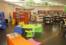 Dundonald Library景点图片