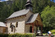 Cappella 'Lago di Braies'景点图片