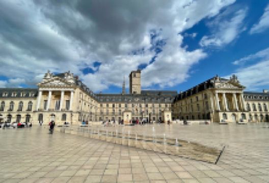 解放广场景点图片