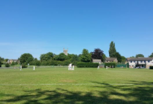 Upton St Leonards Parish Church景点图片