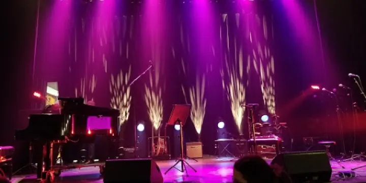 Le Centre D'art La petite eglise