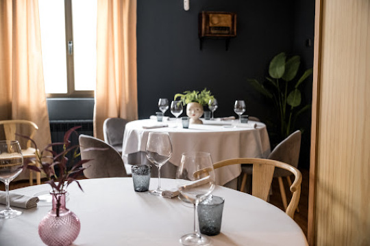 Roble by Jairo Rodriguez