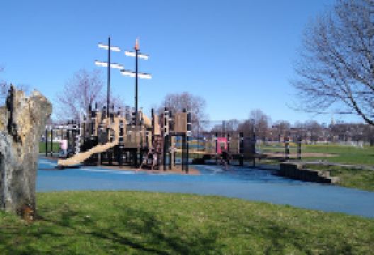 Dorothy Curran Children's Park景点图片