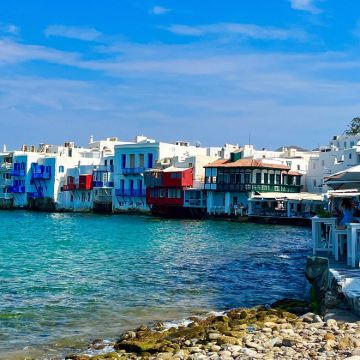 希腊雅典+迈泰奥拉+德尔菲+圣托里尼+米科诺斯8日7晚私家团