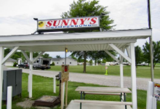 Sunny's Campground景点图片