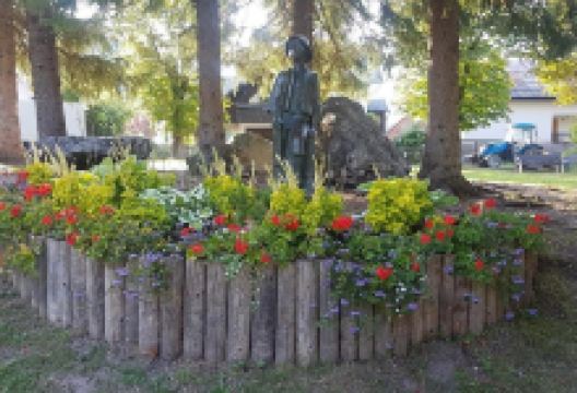 Statue of Kekec景点图片