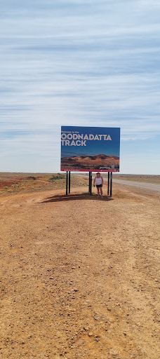 Oodnadatta Track to Mount Dare 4wd Track Start 4wd-Tieyon