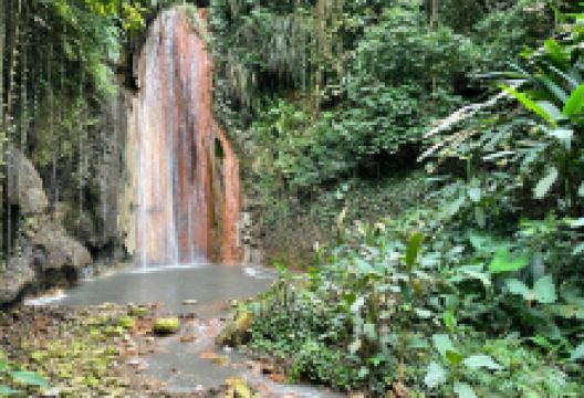 Tazanite Heights景点图片