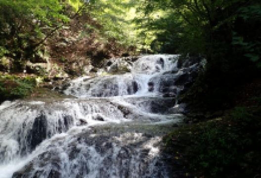 Uodomeno Falls景点图片