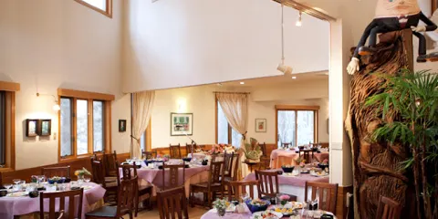 森のおうち　絵本美術館