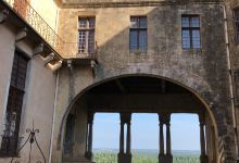 Castle of Biron景点图片