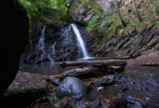 Fairy Glen Falls景点图片