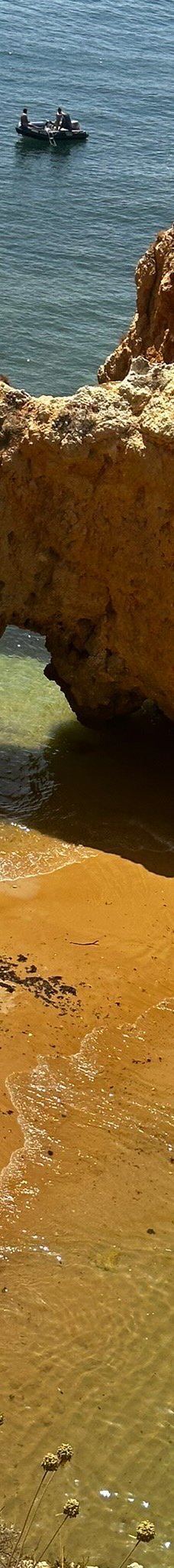 Praia do Alemao-波尔蒂芒