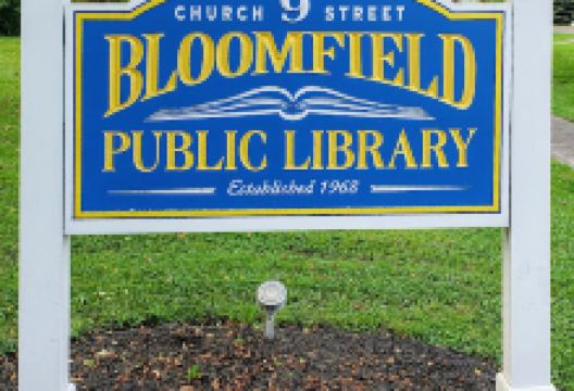 Bloomfield Public Library景点图片