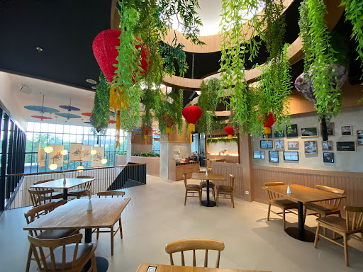 Robinson Australian - Japanese Restaurant & Dry Bar