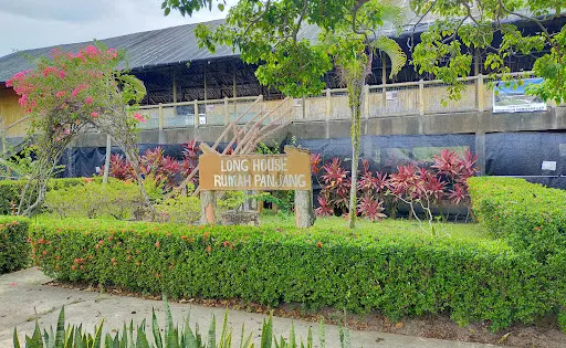 鬥亞蘭鱷魚園
