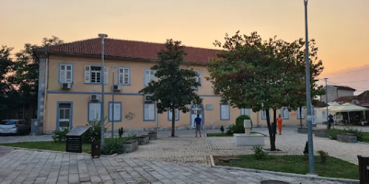 黑山自然歷史博物館