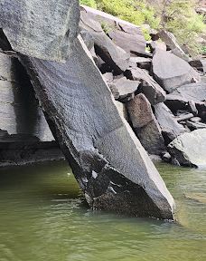 Damoh Waterfall-陶尔布尔