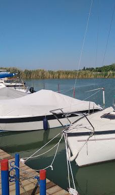 Heart of Balaton statue-佐马尔迪