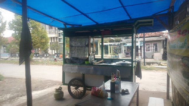 GOR Desa Jungjang餐厅图片