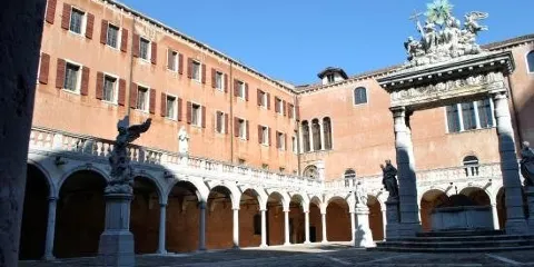 Chiostro della Trinita