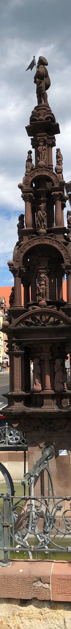 Marktbrunnen-罗特韦尔