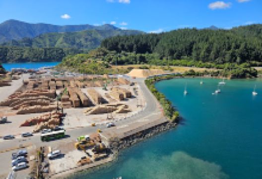 Shakespeare Bay景点图片