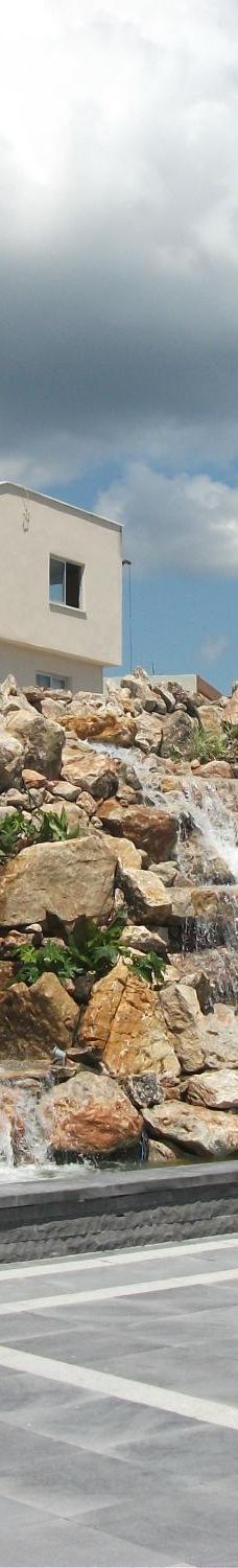 马尔马里斯-马米勒斯