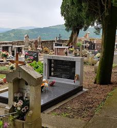 Motovun cemetery-莫托文