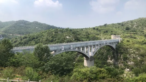 躍進渠紅旗渡槽風景區