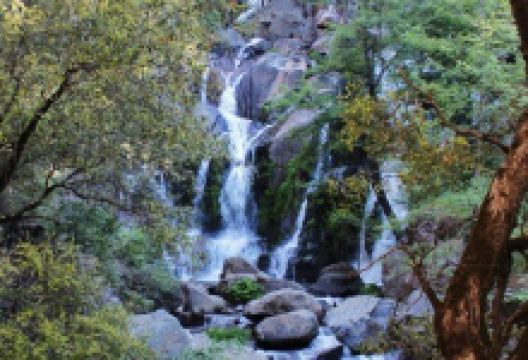 Corlieu Falls景点图片