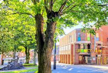 Redditch Library景点图片