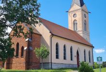 Village church Rieben景点图片
