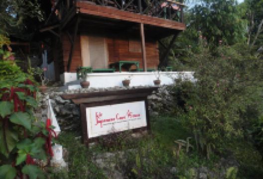 Japanese Cave House景点图片