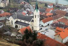 Župnijska cerkev sv. Nikolaja v Sevnici景点图片