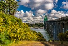 McCullough Memorial Bridge景点图片