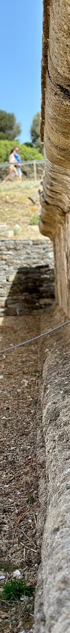 巴埃洛克劳狄亚-塔里法