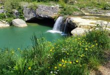 Zarečki Krov Waterfall景点图片
