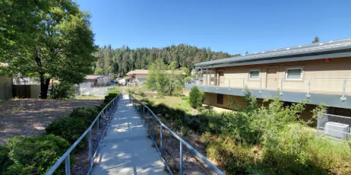 Crestline Library
