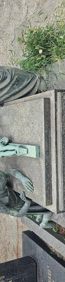 米兰纪念墓园-米兰