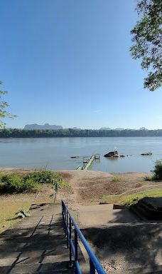 Wat Phra Phutthabat Wern Pla-塔乌廷