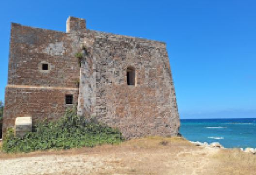 Torre Specchia Ruggeri景点图片