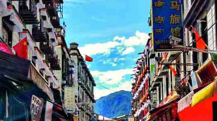 14-Day China Group Tours: Beijing, Tibet & Potala Palace, Chengdu, Shanghai