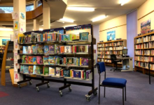 West Byfleet Library景点图片