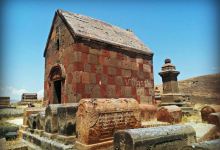 Tukh Manuk Shrine景点图片